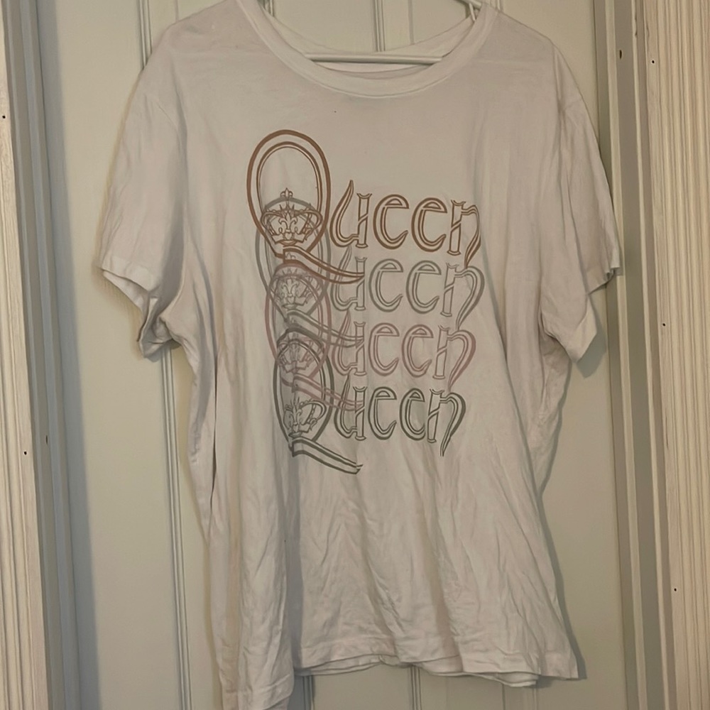 Abercrombie Queen t shirt
